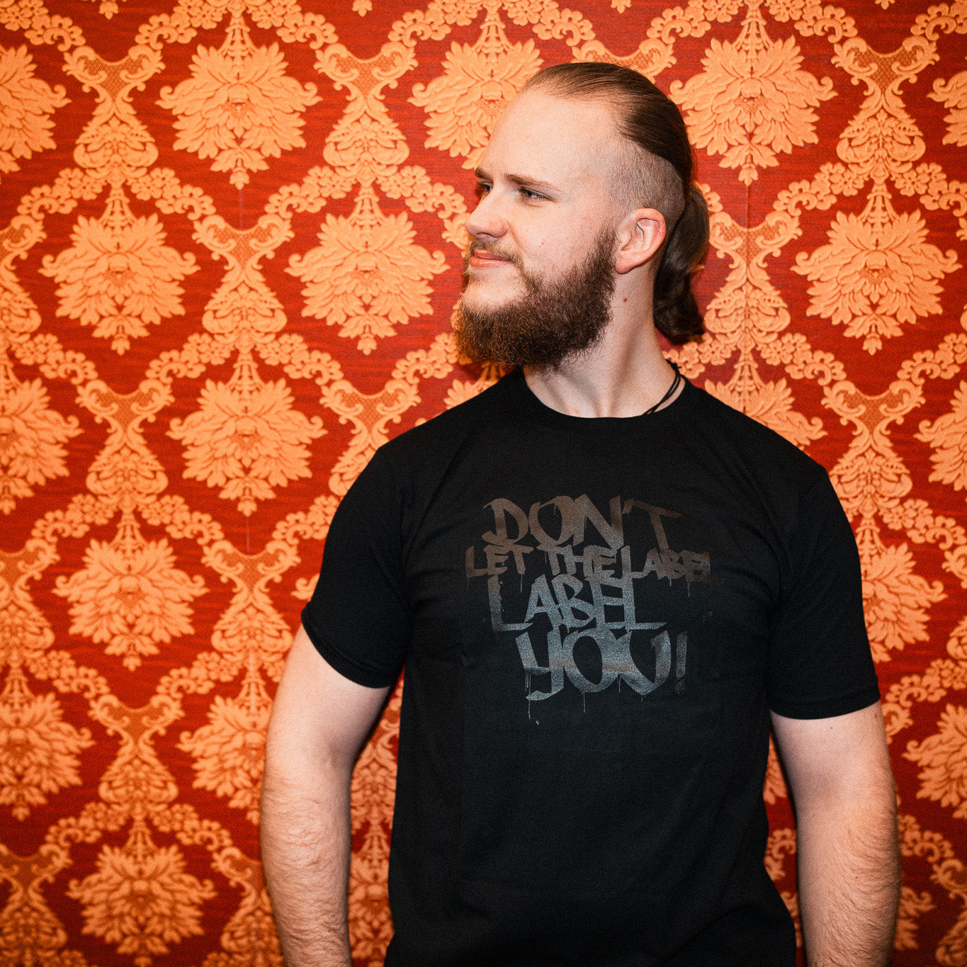 DLTLLY | T-SHIRT 2.0 | UNDERSTATEMENT