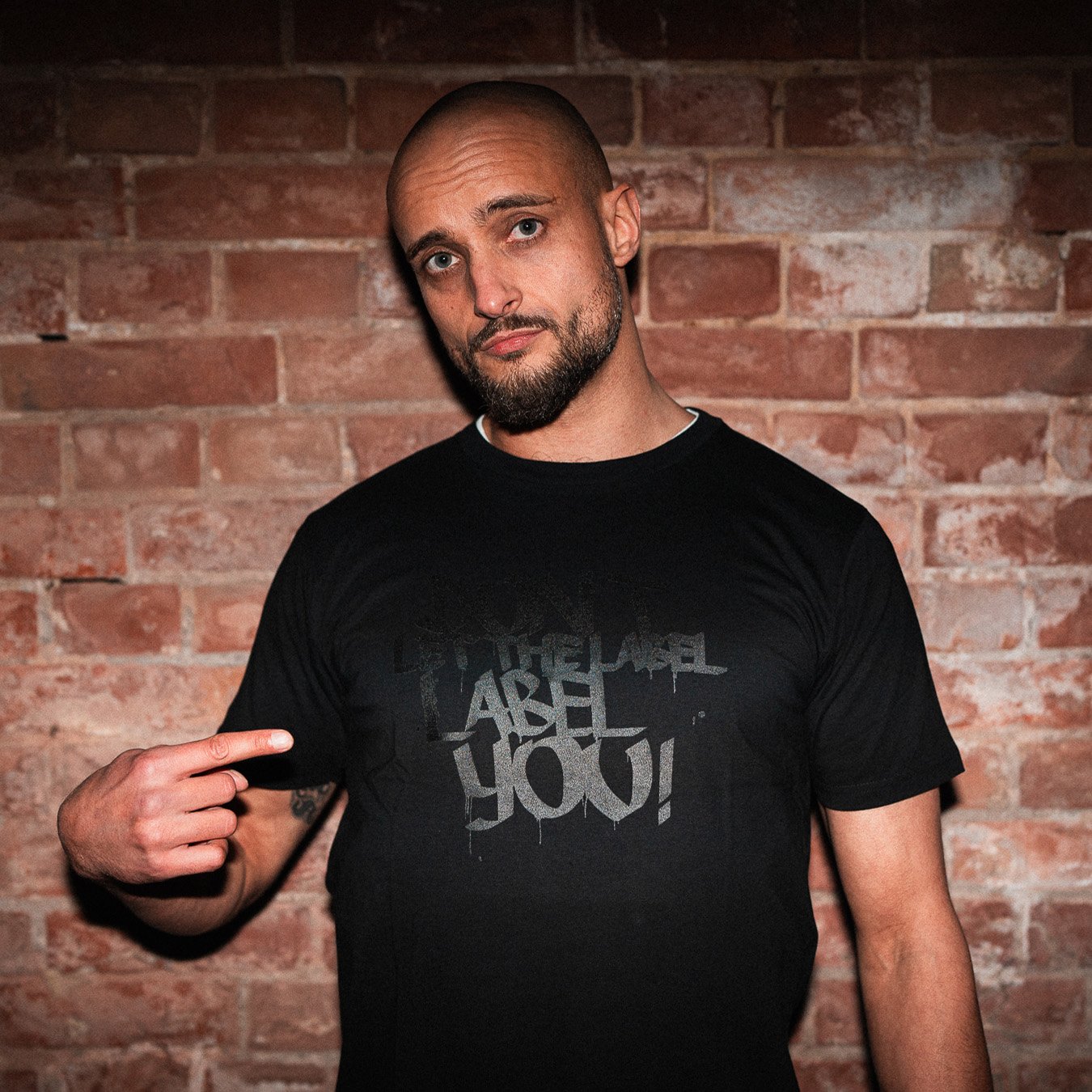 DLTLLY | T-SHIRT 2.0 | UNDERSTATEMENT