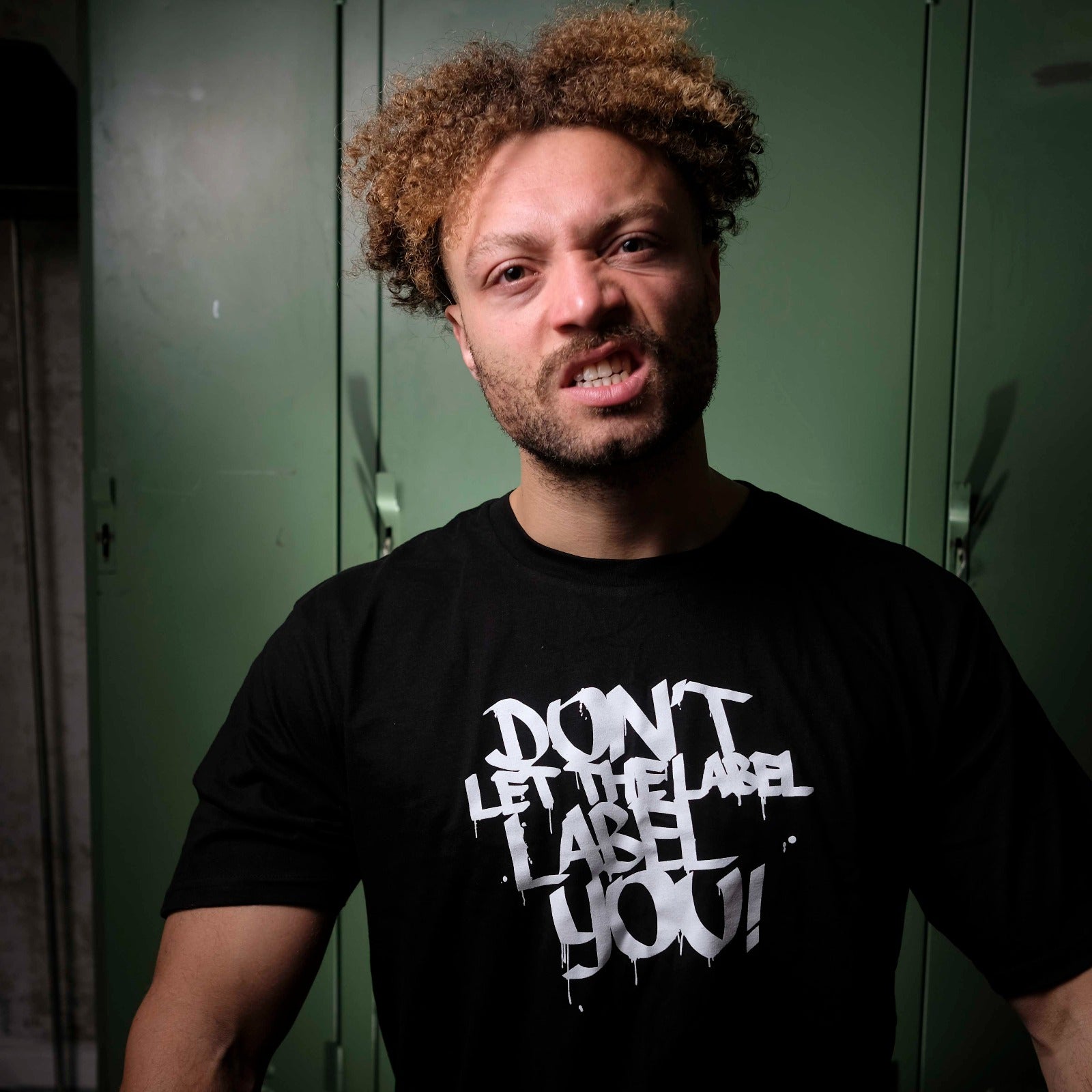 DLTLLY | T-SHIRT 2.0 | SCHWARZ
