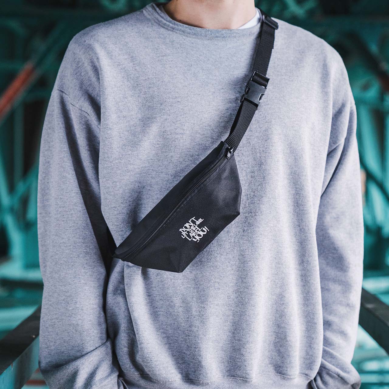 DLTLLY | HIPBAG | SCHWARZ